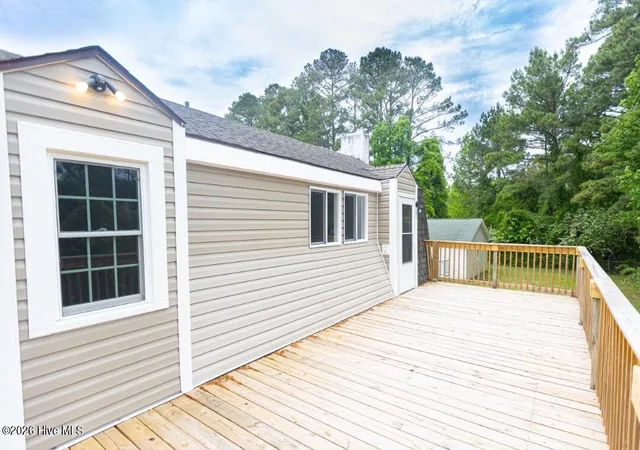 Photo 3 of Single family home for sale at 104 Croatan Dr, Newport, NC 28570 | MLS# 100609903 | Listing updated on 2026-10-14