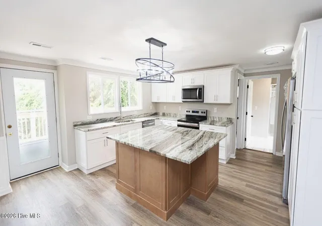 Photo 4 of Single family home for sale at 104 Croatan Dr, Newport, NC 28570 | MLS# 100609903 | Listing updated on 2026-10-14