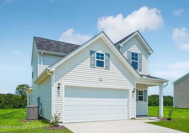 Photo 3 of Single family home for sale at 207 Hallwood Dr, Pikeville, NC 27863 | MLS# 100600782 | Listing updated on 2026-09-03