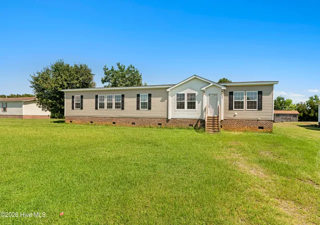 Photo 1 of Manufactured home for sale at 105 Gosling Ln, Beaufort, NC 28516 | MLS# 100601493 | Listing updated on 2026-09-07