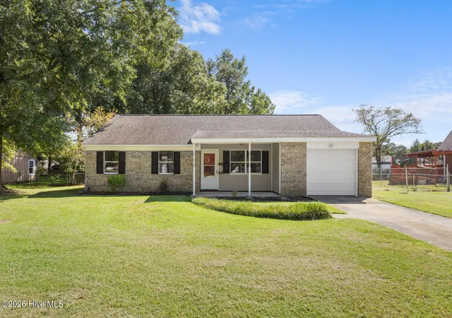 Photo 1 of Single family home for sale at 402 Sterling Rd, Jacksonville, NC 28546 | MLS# 100605488 | Listing updated on 2026-10-19
