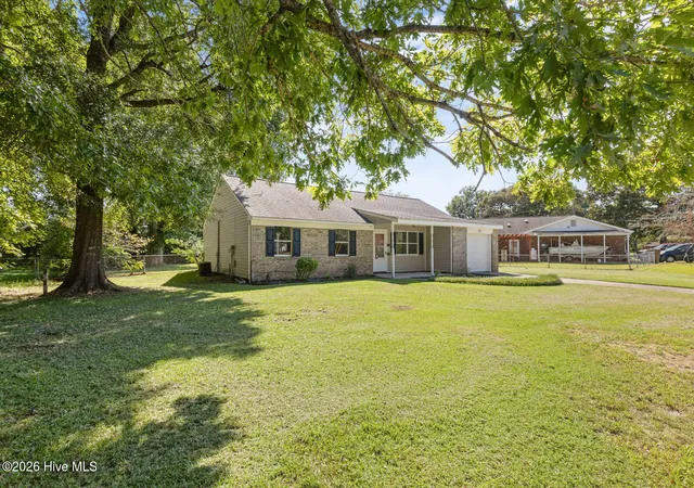 Photo 3 of Single family home for sale at 402 Sterling Rd, Jacksonville, NC 28546 | MLS# 100605488 | Listing updated on 2026-10-19