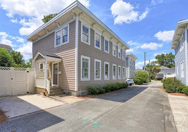 Photo 1 of Single family home for sale at 107 W 31st Lane, Savannah, GA 31401 | MLS# SA363914 | Listing updated on 2026-09-07