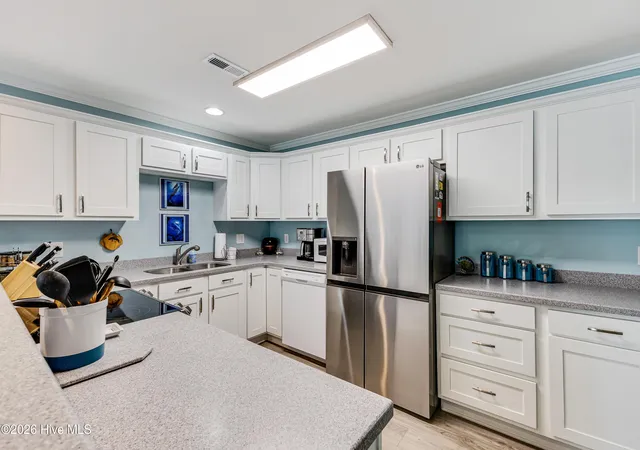 Photo 4 of Condo for sale at 105 SE 58th Street #6103, Oak Island, NC 28465 | MLS# 100600930 | Listing updated on 2026-09-03