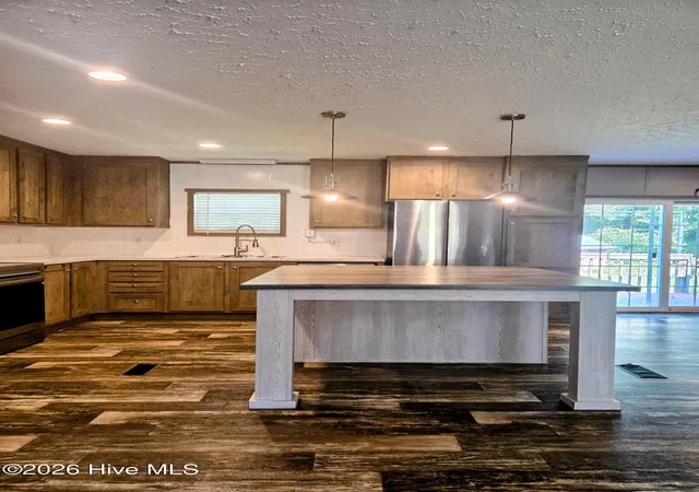 Photo 3 of Manufactured home for sale at 18060 Queen Rd, Laurinburg, NC 28352 | MLS# 100601670 | Listing updated on 2026-10-20