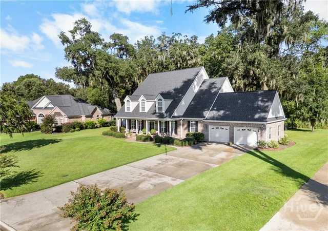 Photo 3 of Single family home for sale at 240 Windsong Dr, Richmond Hill, GA 31324 | MLS# SA364240 | Listing updated on 2026-09-15