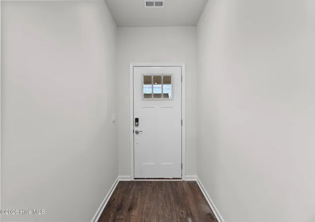 Photo 2 of Single family home for sale at 7003 Bayberry Park Dr, New Bern, NC 28562 | MLS# 100598714 | Listing updated on 2026-09-20