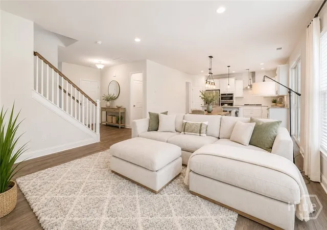 Photo 3 of Single family home for sale at 104 Kingbird Ct, Savannah, GA 31410 | MLS# SA363619 | Listing updated on 2026-09-12