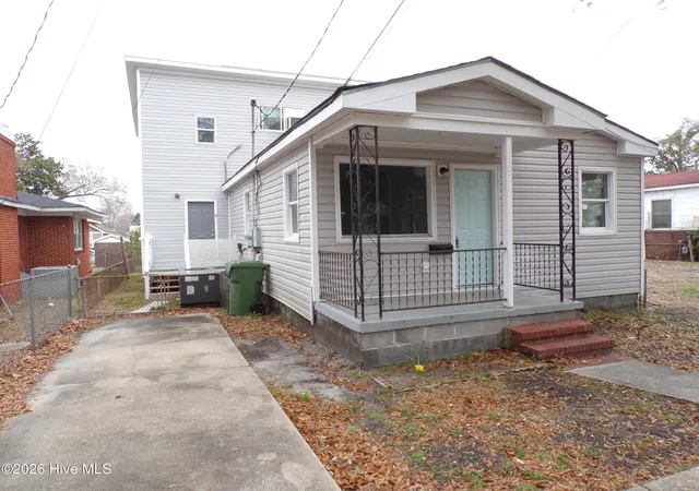 Photo 1 of Multi family home for sale at 107 S 10th Street, Wilmington, NC 28401 | MLS# 100603272 | Listing updated on 2026-09-15