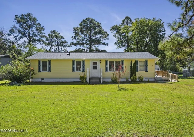 Single family home for sale at 2912 Newport Cir, Newport, NC 28570 | MLS# 100610034