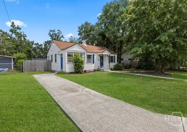 Photo 2 of Single family home for sale at 410 Pinehurst Pl, Port Wentworth, GA 31407 | MLS# SA362345 | Listing updated on 2026-09-14