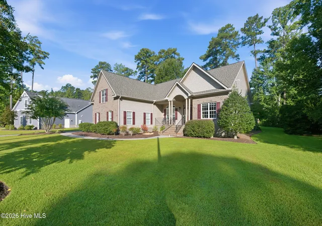 Photo 3 of Single family home for sale at 4542 Moss Bnd, New Bern, NC 28562 | MLS# 100601757 | Listing updated on 2026-09-18