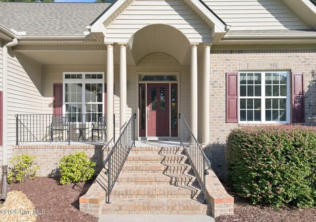 Photo 3 of Single family home for sale at 4542 Moss Bnd, New Bern, NC 28562 | MLS# 100601757 | Listing updated on 2026-09-18