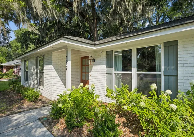 Photo 3 of Single family home for sale at 1026 Brittlewood Dr, Savannah, GA 31410 | MLS# SA361530 | Listing updated on 2026-09-12