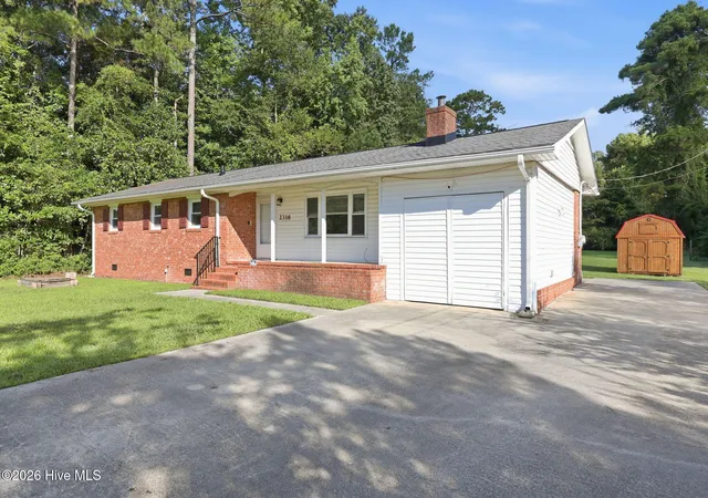 Photo 4 of Single family home for sale at 2316 Burgaw Hwy, Jacksonville, NC 28540 | MLS# 100600339 | Listing updated on 2026-09-22