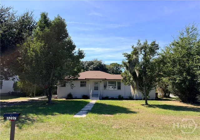 Photo 1 of Single family home for sale at 3207 Woodlawn Dr, Savannah, GA 31404 | MLS# SA365556 | Listing updated on 2026-10-19