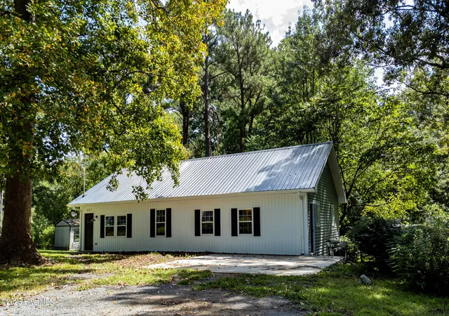 Single family home for sale at 407 Dogwood Dr, Edenton, NC 27932 | MLS# 100602421
