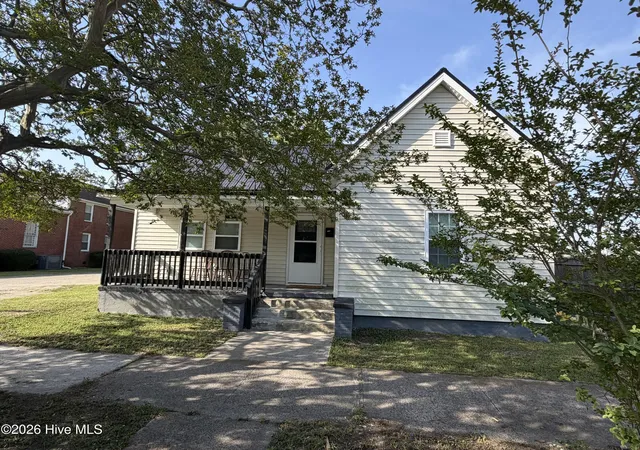 Photo 1 of Single family home for sale at 204 E Oak St, Goldsboro, NC 27530 | MLS# 100580188 | Listing updated on 2026-09-14