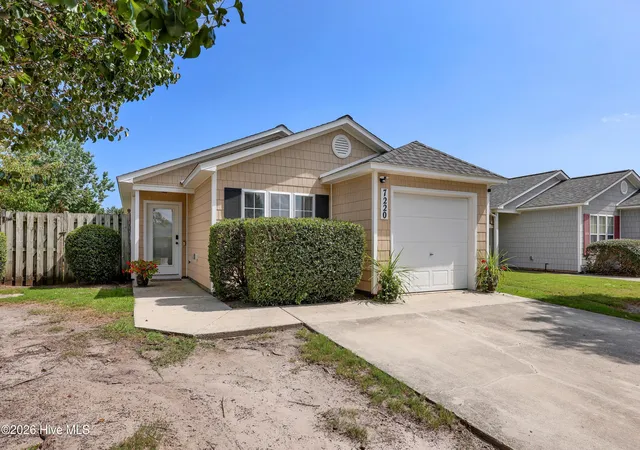 Photo 1 of Single family home for sale at 7220 Haskell Ct, Wilmington, NC 28411 | MLS# 100600407 | Listing updated on 2026-09-06