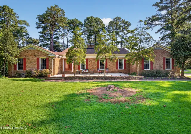 Photo 1 of Single family home for sale at 113 Clarendon Rd, Ahoskie, NC 27910 | MLS# 100602460 | Listing updated on 2026-09-22