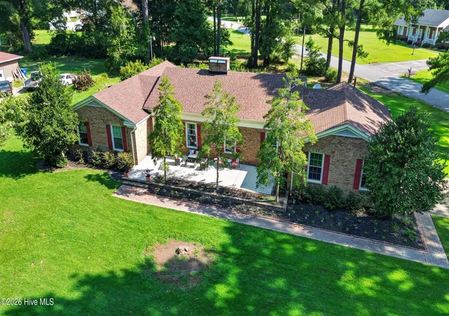 Photo 2 of Single family home for sale at 113 Clarendon Rd, Ahoskie, NC 27910 | MLS# 100602460 | Listing updated on 2026-09-22