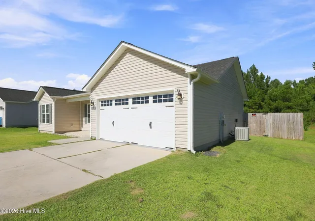 Photo 2 of Single family home for sale at 238 Sweet Gum Ln, Richlands, NC 28574 | MLS# 100602067 | Listing updated on 2026-09-17