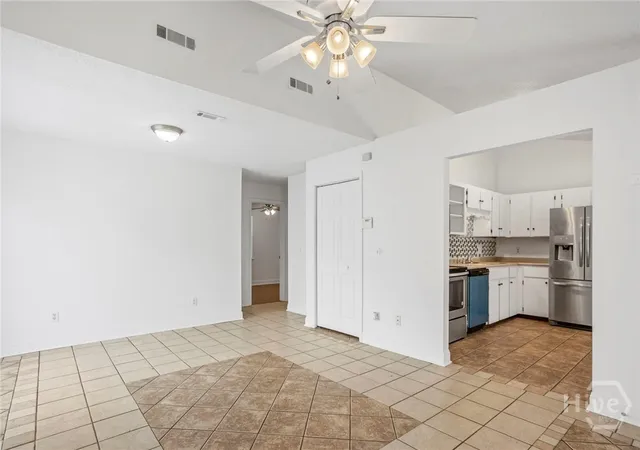 Photo 3 of Single family home for sale at 819 Ridgewood Way, Hinesville, GA 31313 | MLS# SA365355 | Listing updated on 2026-10-08
