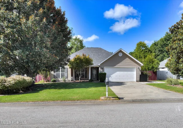 Photo 3 of Single family home for sale at 1047 Watsonia Dr, Aiken, SC 29803 | MLS# 100602442 | Listing updated on 2026-09-11
