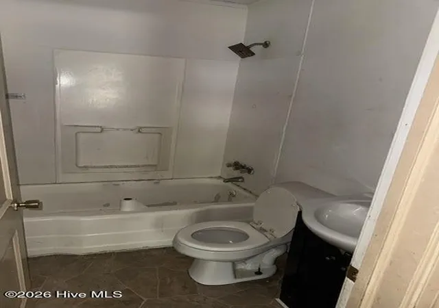 Photo 4 of Single family home for sale at 615 Fairfax Ave NE, Wilson, NC 27893 | MLS# 100603365 | Listing updated on 2026-09-16