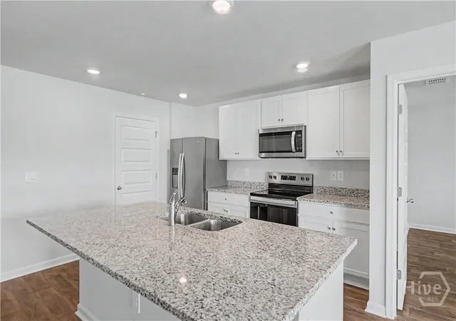Photo 3 of Single family home for sale at 44 Autumns Wood Dr, Brunswick, GA 31525 | MLS# SA360983 | Listing updated on 2026-09-14
