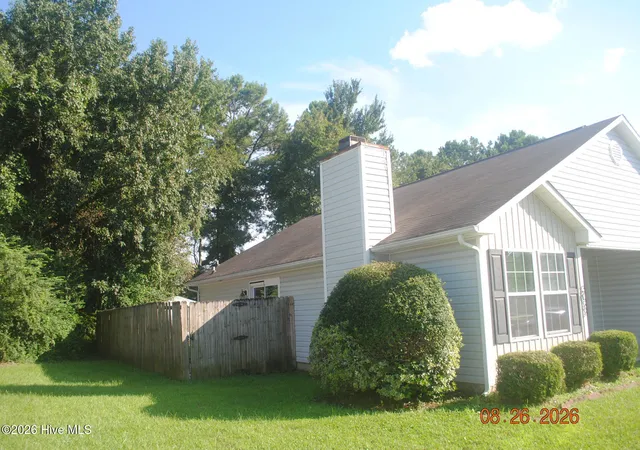 Photo 2 of Single family home for sale at 3022 Foxhorn Rd, Jacksonville, NC 28546 | MLS# 100595250 | Listing updated on 2026-09-30