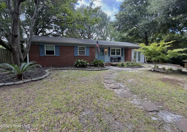 Photo 1 of Single family home for sale at 517 Voltaire Pl, Wilmington, NC 28412 | MLS# 100606518 | Listing updated on 2026-10-28