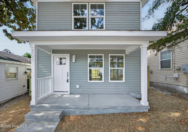 Photo 3 of Single family home for sale at 703 N 11th Street, Wilmington, NC 28401 | MLS# 100542142 | Listing updated on 2026-09-08