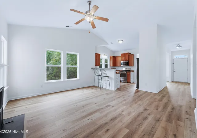 Photo 3 of Single family home for sale at 103 Forsythia Ct, Jacksonville, NC 28546 | MLS# 100606592 | Listing updated on 2026-10-17