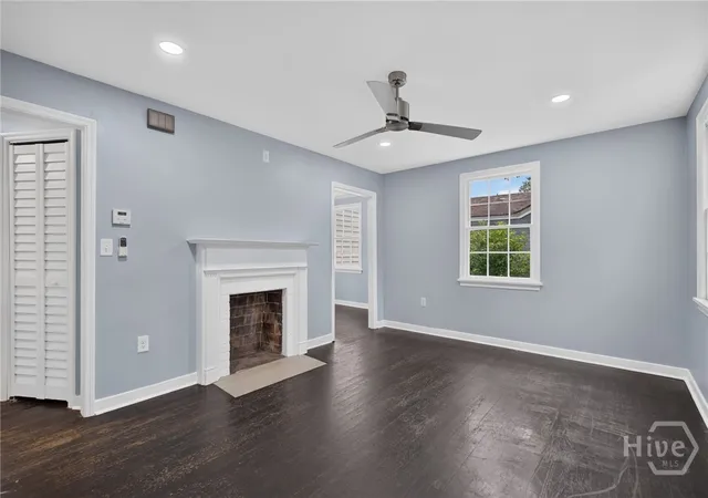 Photo 4 of Single family home for sale at 2236 Greenwood St, Savannah, GA 31404 | MLS# SA366331 | Listing updated on 2026-10-18