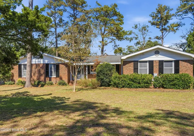 Photo 1 of Single family home for sale at 216 Lands End Rd, Morehead City, NC 28557 | MLS# 100607225 | Listing updated on 2026-10-07