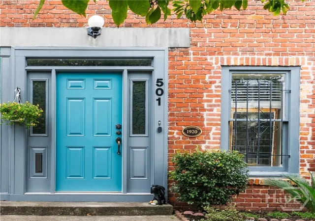Photo 3 of Townhouse for sale at 501 Tattnall St, Savannah, GA 31401 | MLS# SA365896 | Listing updated on 2026-10-20