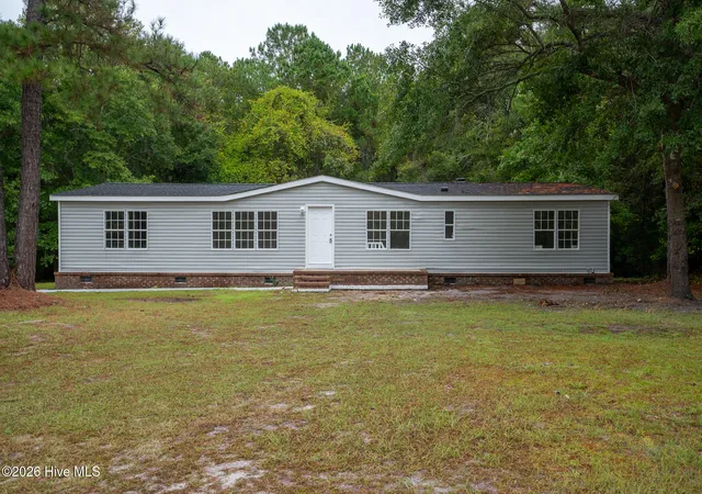 Photo 2 of Manufactured home for sale at 111 E Dunn St, Sneads Ferry, NC 28460 | MLS# 100608462 | Listing updated on 2026-10-20