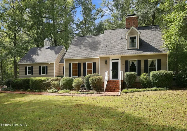 Photo 3 of Single family home for sale at 104 Windermere Ct, Greenville, NC 27858 | MLS# 100607158 | Listing updated on 2026-10-15