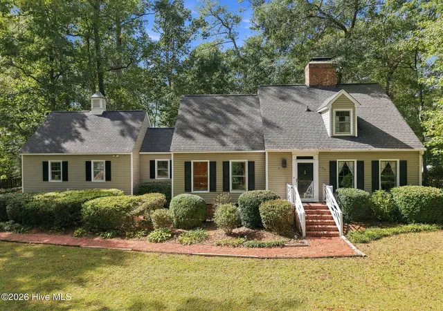 Photo 4 of Single family home for sale at 104 Windermere Ct, Greenville, NC 27858 | MLS# 100607158 | Listing updated on 2026-10-15