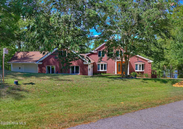 Photo 1 of Single family home for sale at 128 Waters Edge Dr, Mc Cormick, SC 29835 | MLS# 100602849 | Listing updated on 2026-09-26