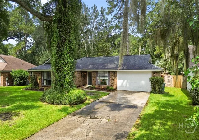 Photo 1 of Single family home for sale at 8 Bristlecone Ct, Savannah, GA 31419 | MLS# SA364452 | Listing updated on 2026-09-11