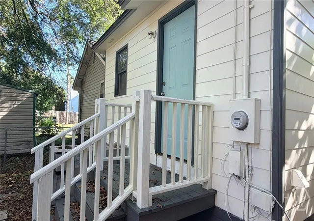 Photo 4 of Single family home for sale at 1707 Le Grand St, Savannah, GA 31401 | MLS# SA366797 | Listing updated on 2026-10-20