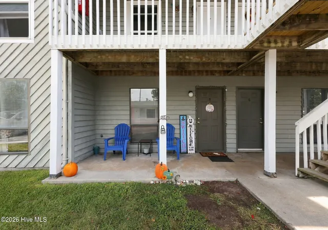 Photo 1 of Condo for sale at 3309 Bridges St #5, Morehead City, NC 28557 | MLS# 100609560 | Listing updated on 2026-10-10