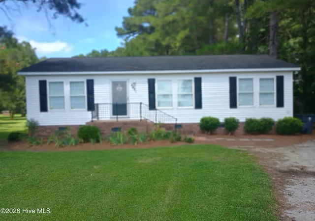 Photo 2 of Manufactured home for sale at 4491 Honey Hl Rd, Hallsboro, NC 28442 | MLS# 100600318 | Listing updated on 2026-09-01