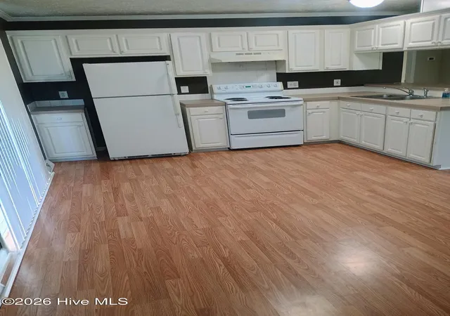 Photo 3 of Manufactured home for sale at 4491 Honey Hl Rd, Hallsboro, NC 28442 | MLS# 100600318 | Listing updated on 2026-09-01