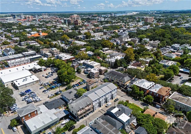 Photo 33 of Condo for sale at 302 Lorch St #204, Savannah, GA 31401 | MLS# SA363956 | Listing updated on 2026-09-07