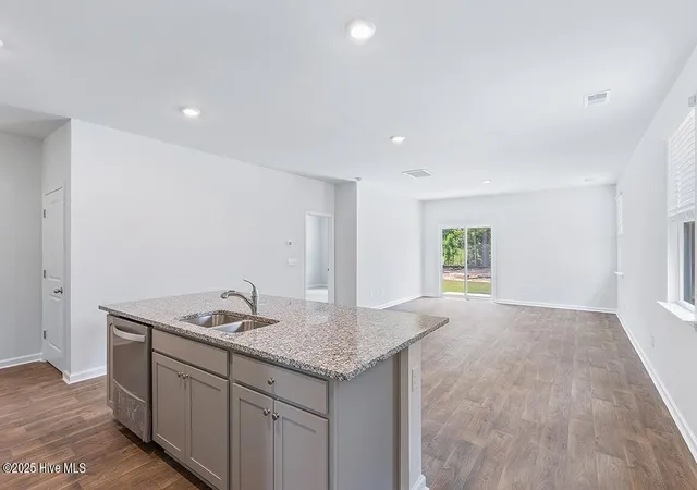Photo 4 of Single family home for sale at 4325 Rough Stalk Ln #297, Castle Hayne, NC 28429 | MLS# 100602363 | Listing updated on 2026-09-09
