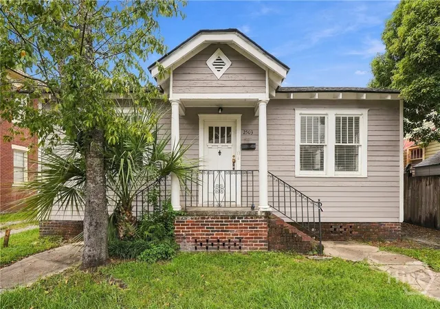 Photo 1 of Single family home for sale at 2503 Price St, Savannah, GA 31401 | MLS# SA365108 | Listing updated on 2026-10-19