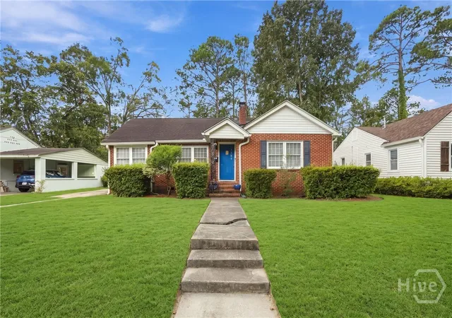 Photo 1 of Single family home for sale at 1309 E 52nd Street, Savannah, GA 31404 | MLS# SA366380 | Listing updated on 2026-10-29